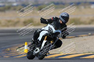 media/Mar-24-2025-Moto Forza (Mon) [[57ce5c5cff]]/3-Beginner Group/Session 2 (Turn 11)/